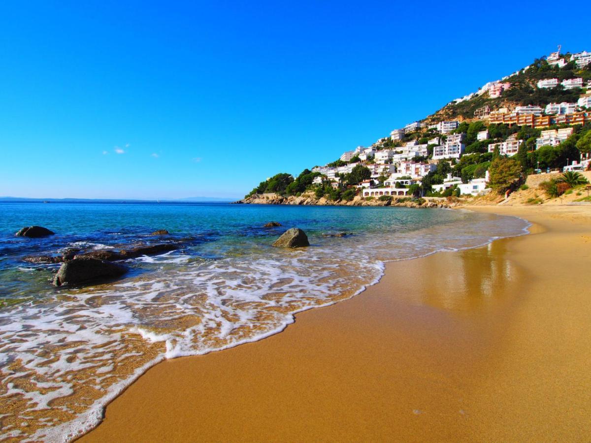 Apartment Platja De Roses-6 By Interhome Экстерьер фото